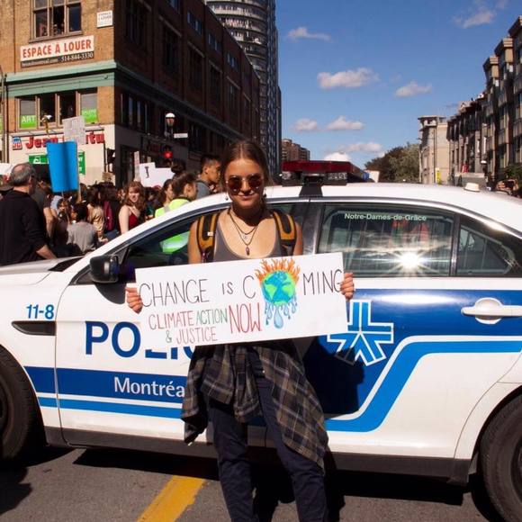 Meet your Posher, Carly - Picture 1 of 1